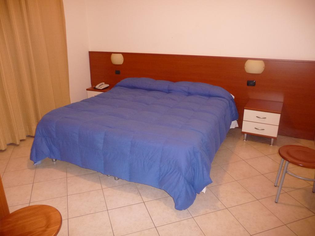 Residence Domus Beach Santa Maria Del Cedro Habitación foto